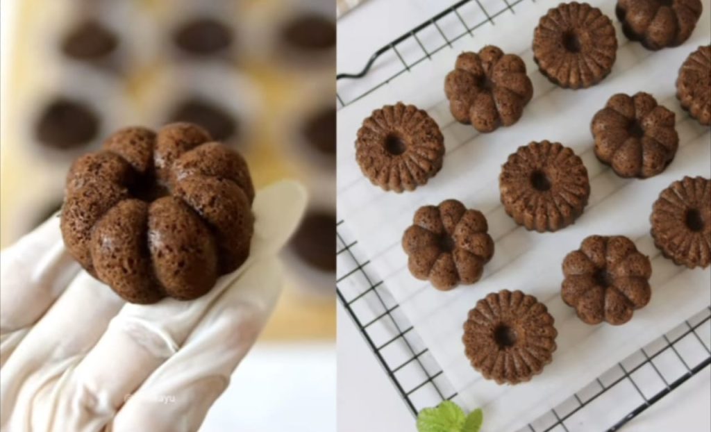 Tutorial Membuat Brownies Kukus Mini Lembut dan Moist yang Mirip Black Forest dengan Cetakan, Cocok untuk Pemula atau Jualan